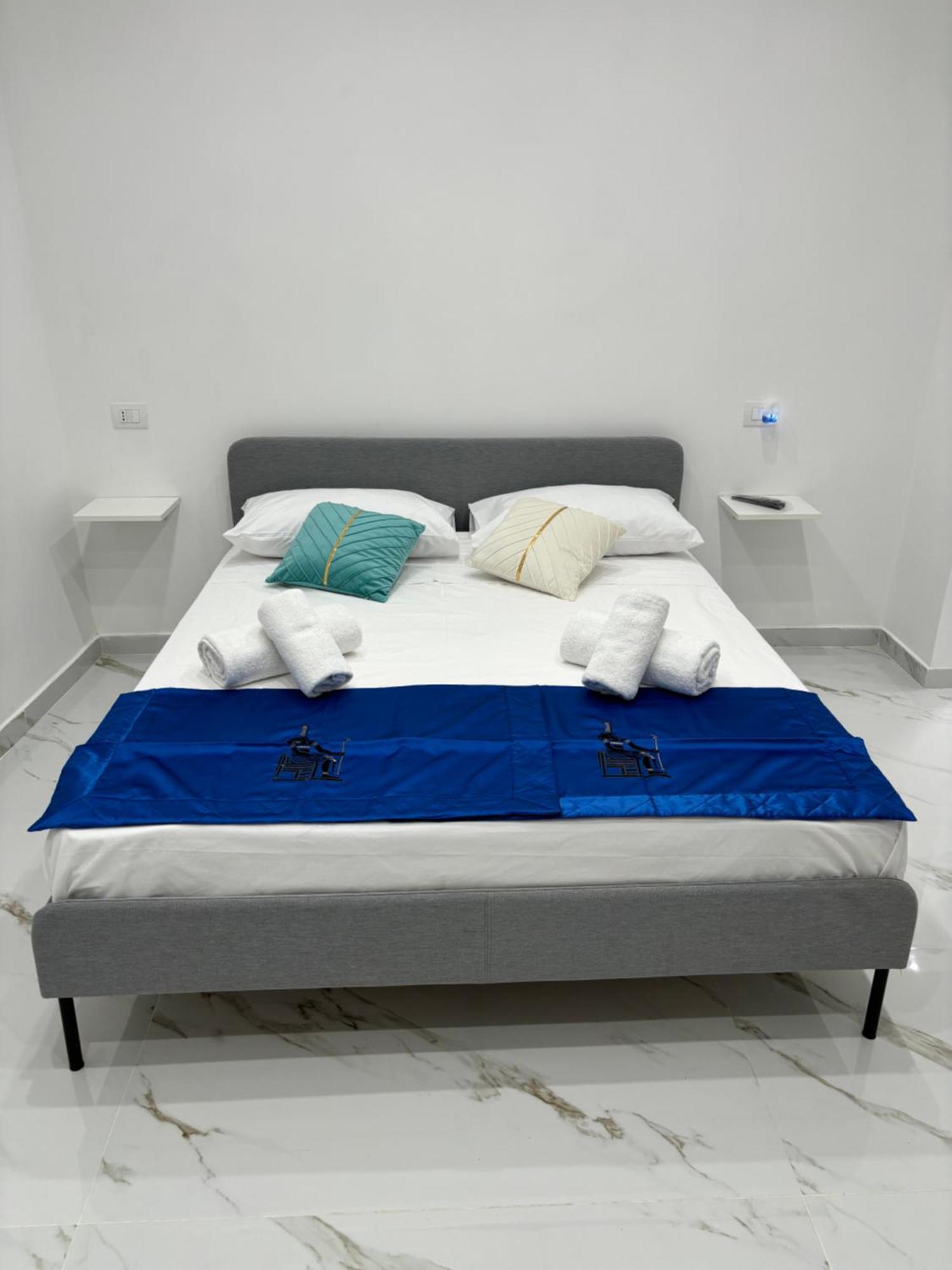 Sanfeliceguestroom Couette-café Naples